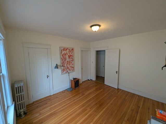 95 Longfellow Rd 1, Worcester, MA 01602