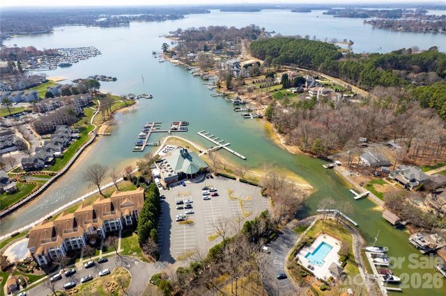 18754 Silver Quay Drive, Cornelius, NC 28031