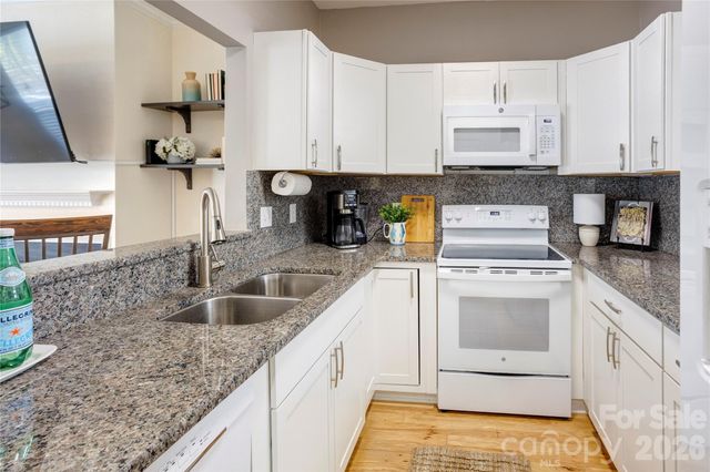 18754 Silver Quay Drive, Cornelius, NC 28031