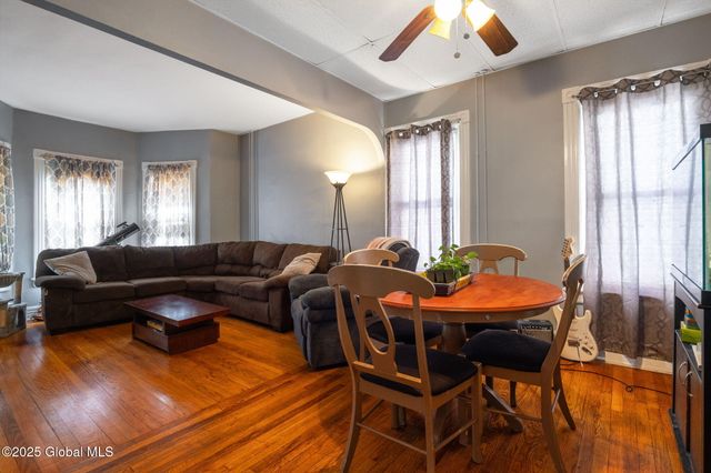 1720 Foster Avenue, Schenectady, NY 12308