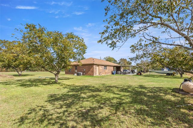 11050 Antioch Road, Midway, TX 75852