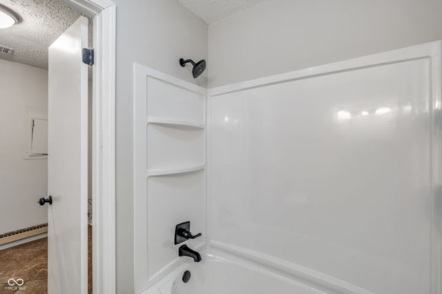 5615 Knoxville Drive, Indianapolis, IN 46221