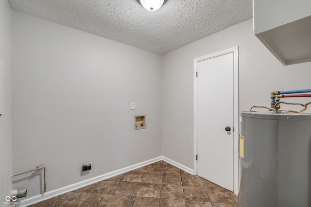 5615 Knoxville Drive, Indianapolis, IN 46221