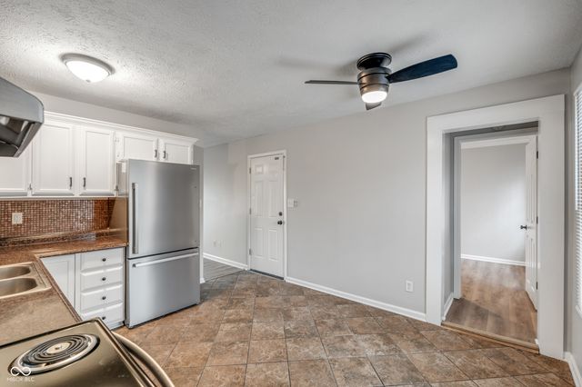 5615 Knoxville Drive, Indianapolis, IN 46221