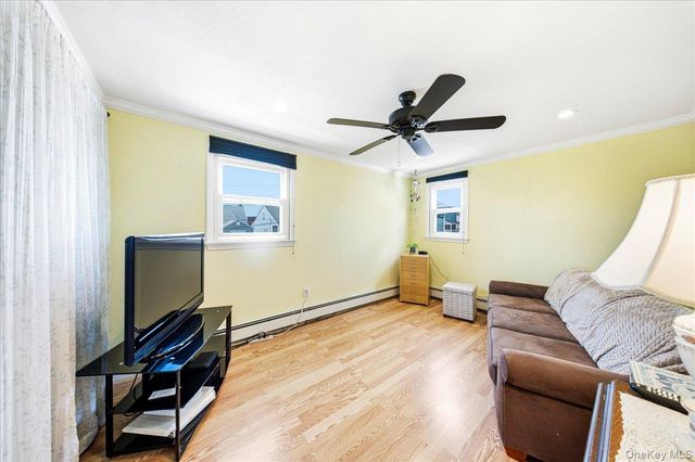 29 Milton Road, Babylon, NY 11702