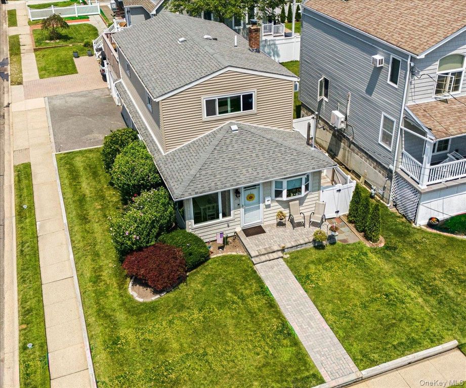 29 Milton Road, Babylon, NY 11702 — photo 3