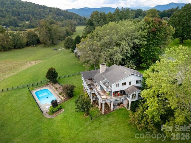 547 Windover Drive, Brevard, NC 28712