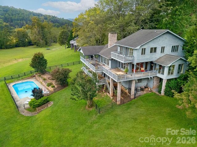547 Windover Drive, Brevard, NC 28712