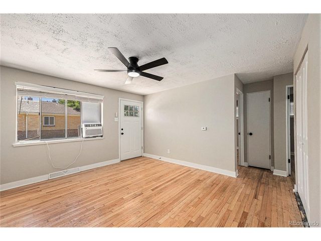 1150 Rosemary St, Denver, CO 80220