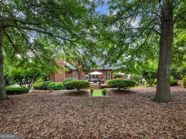 2352 Crimson King Drive, Braselton, GA 30517