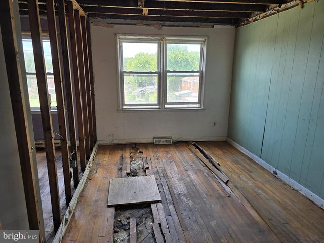 5542 WHITBY RD, Baltimore, MD 21206
