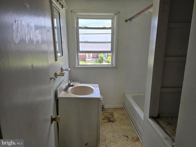 5542 WHITBY RD, Baltimore, MD 21206
