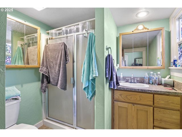 27403 STATE HIGHWAY 38, Elkton, OR 97436