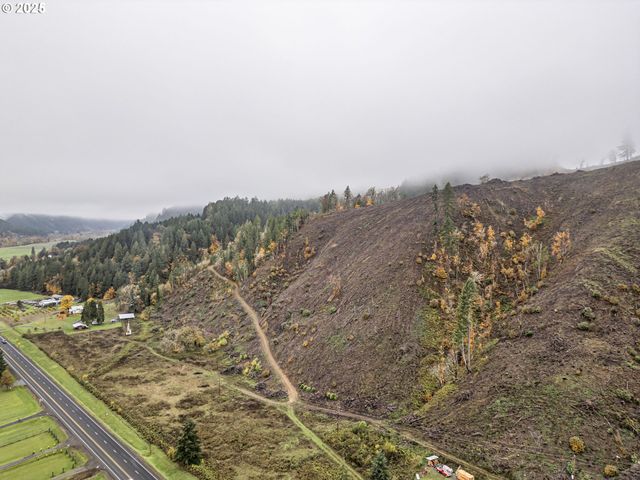 27403 STATE HIGHWAY 38, Elkton, OR 97436