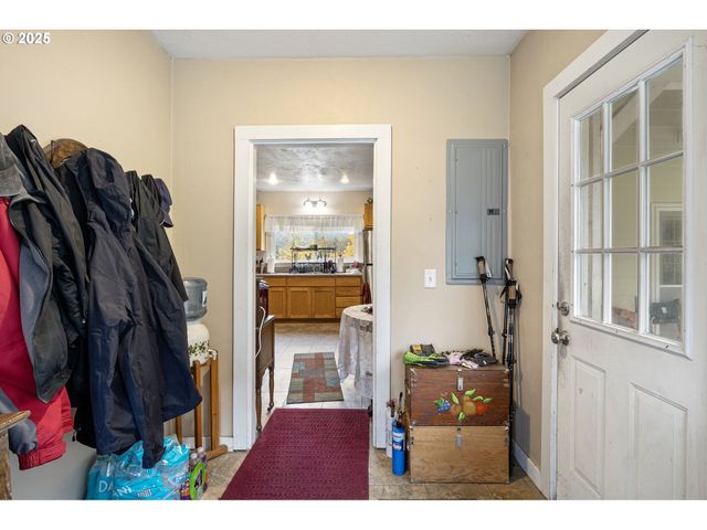 27403 STATE HIGHWAY 38, Elkton, OR 97436