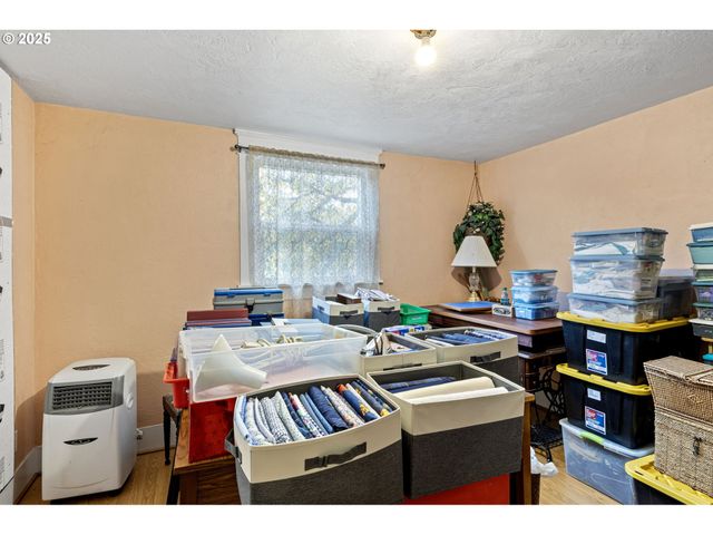 27403 STATE HIGHWAY 38, Elkton, OR 97436