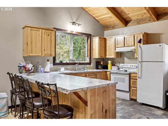 27403 STATE HIGHWAY 38, Elkton, OR 97436