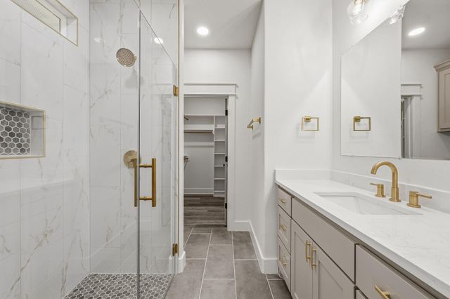 205 Lock Lane, Bryan, TX 77803