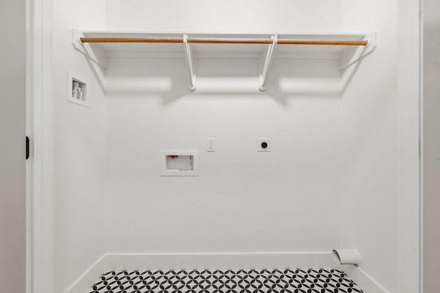 205 Lock Lane, Bryan, TX 77803