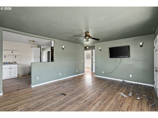 3176 FLORIDA St, Longview, WA 98632