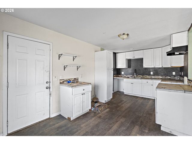 3176 FLORIDA St, Longview, WA 98632