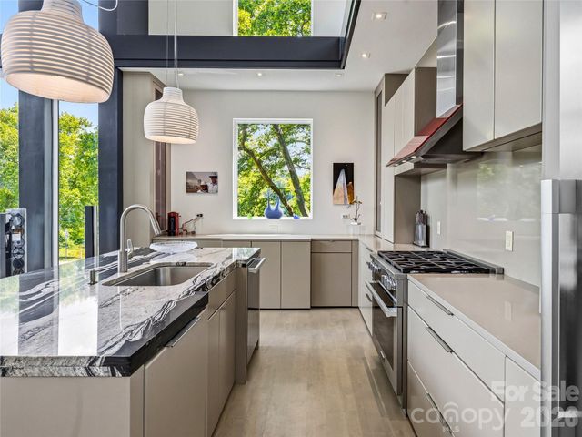 1165 Merrimon Avenue, Asheville, NC 28804