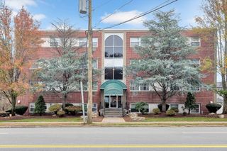 588 Main St 3C, Stoneham, MA 02180