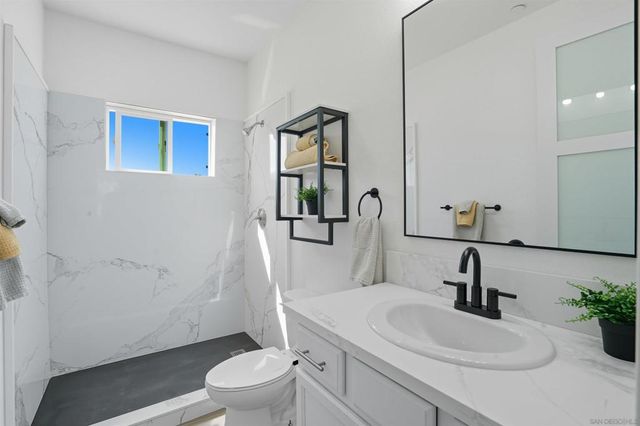 2090 94 Curtis, Vista, CA 92084