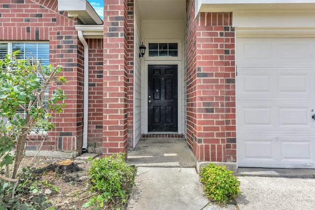 413 Windy Hill Lane, Fort Worth, TX 76108