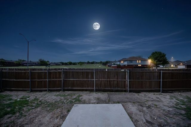 413 Windy Hill Lane, Fort Worth, TX 76108