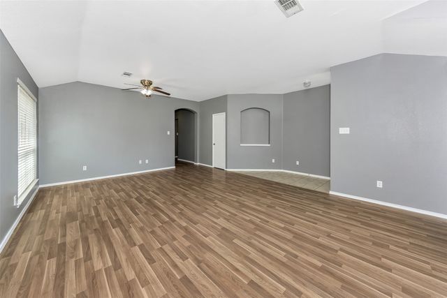 413 Windy Hill Lane, Fort Worth, TX 76108