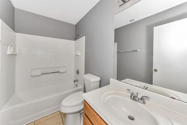 413 Windy Hill Lane, Fort Worth, TX 76108