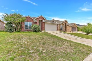 413 Windy Hill Lane, Fort Worth, TX 76108
