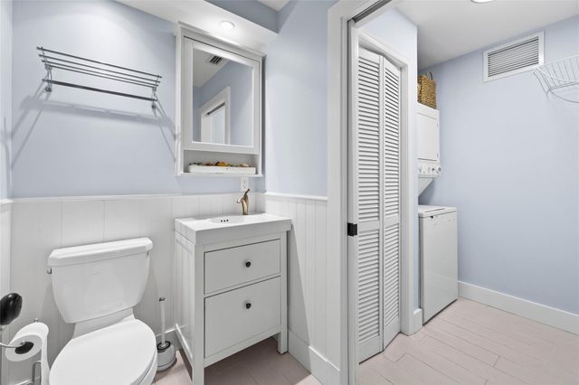 3937 Arelia Dr, Delray Beach, FL 33445