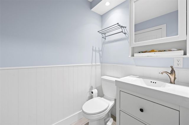 3937 Arelia Dr, Delray Beach, FL 33445