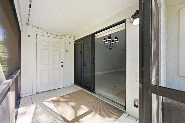 3937 Arelia Dr, Delray Beach, FL 33445