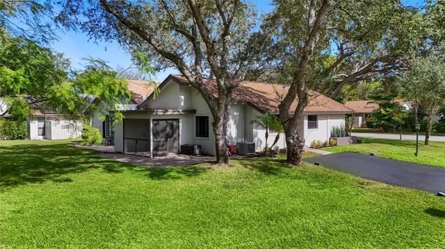 3937 Arelia Dr, Delray Beach, FL 33445