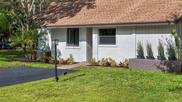 3937 Arelia Dr, Delray Beach, FL 33445