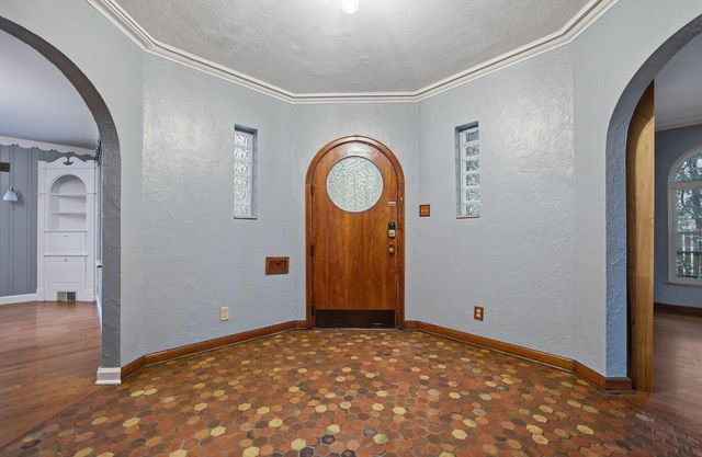 440 N Nelson Road, Columbus, OH 43219