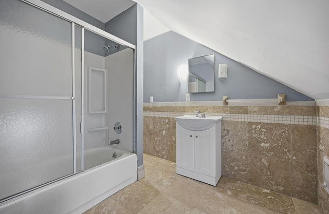 440 N Nelson Road, Columbus, OH 43219