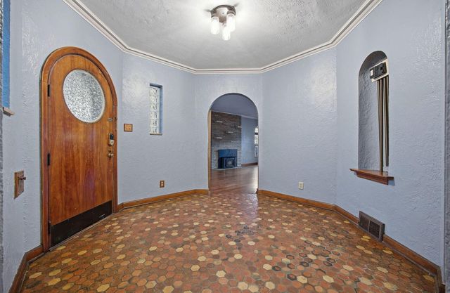 440 N Nelson Road, Columbus, OH 43219