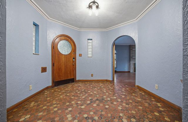 440 N Nelson Road, Columbus, OH 43219