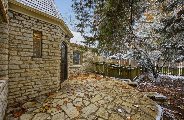 440 N Nelson Road, Columbus, OH 43219