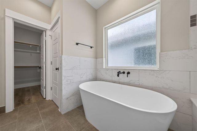 1205 W Tidwell Road, Houston, TX 77091