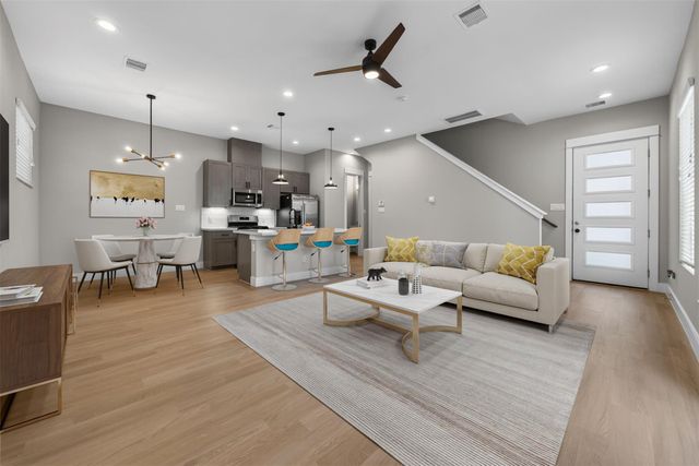 1205 W Tidwell Road, Houston, TX 77091