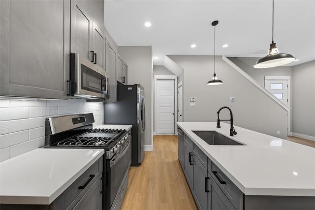 1205 W Tidwell Road, Houston, TX 77091