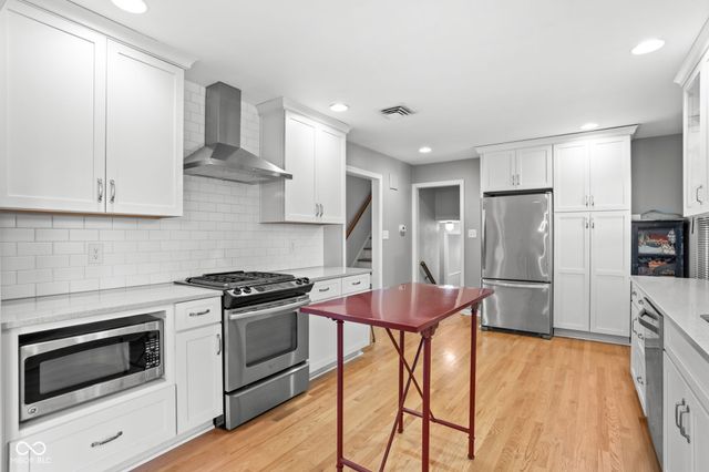 7364 Lesley Avenue, Indianapolis, IN 46250