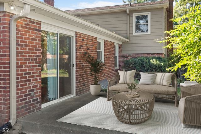 7364 Lesley Avenue, Indianapolis, IN 46250
