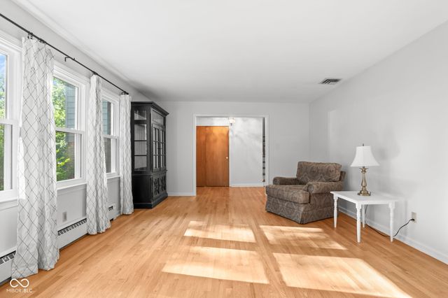 7364 Lesley Avenue, Indianapolis, IN 46250