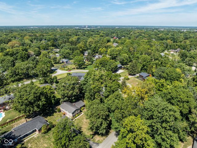 7364 Lesley Avenue, Indianapolis, IN 46250